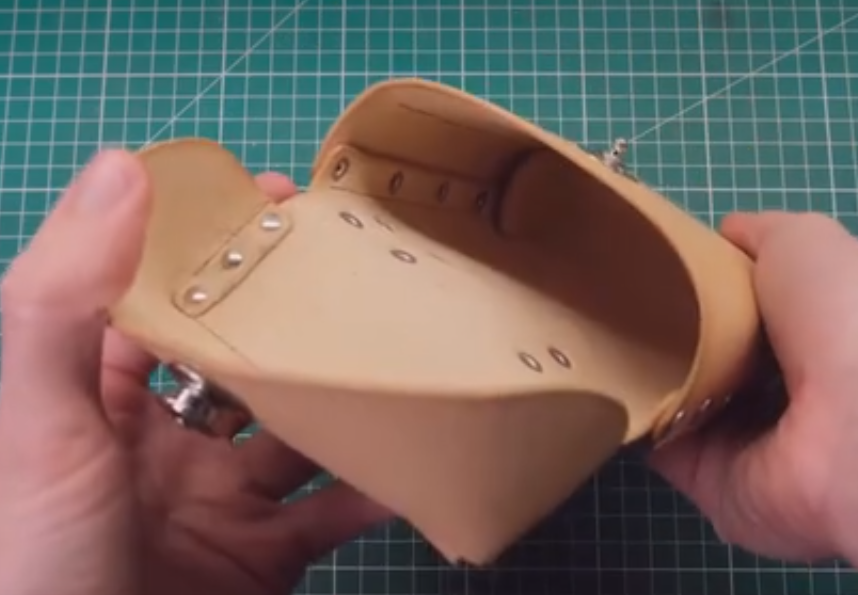 Troquel de madera con hoja de  - Leathercraft Japan reseña y precio